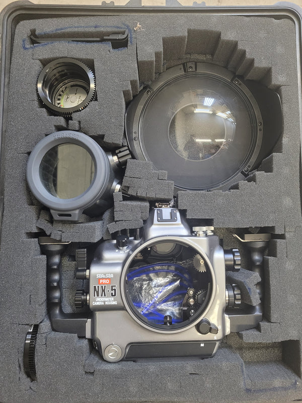 Sea &Sea NX-5 PRO Underwater Housing Bundle (Strobe, Dome, etc) for Nikon F5 35mm