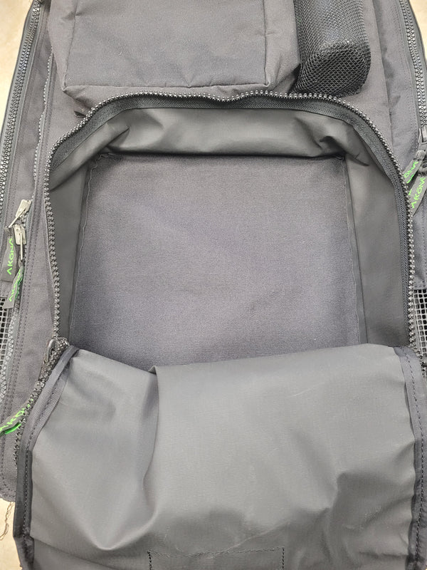 Akona Wheeled Travel Gear Suitcase