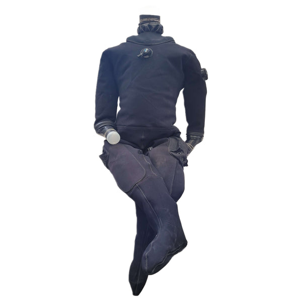 DUI CF200 Signature Drysuit and Bag