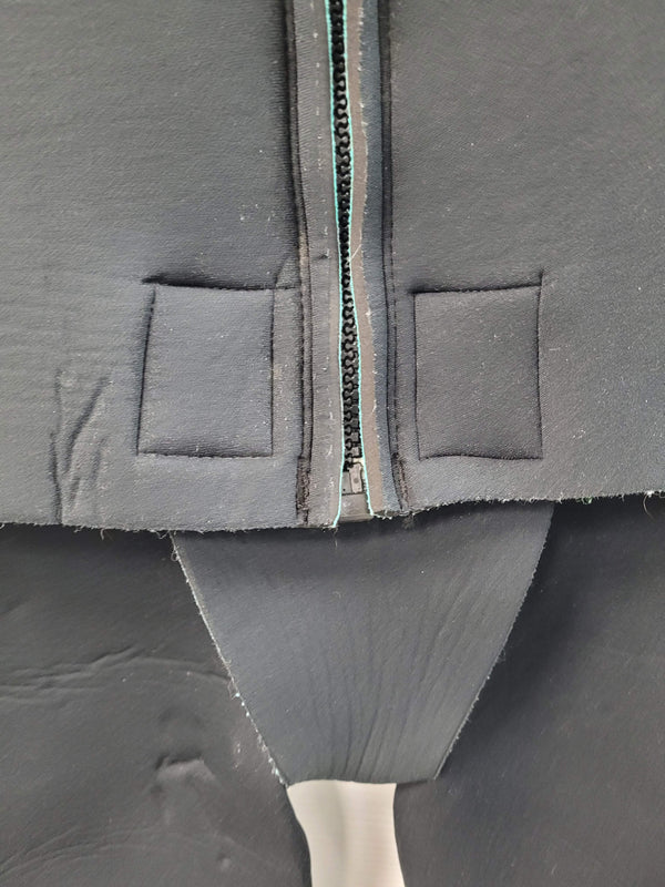 U.S. Divers 6mm Beaver Tail Farmer John Wetsuit "L"