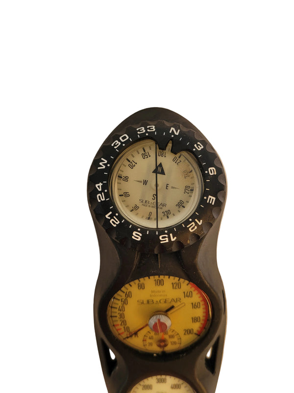 Sub-Gear 3 Puck Dive Gauge Console