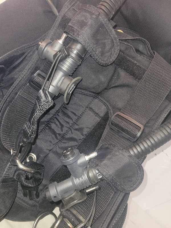 Oxycheq BCD with Wing and Harness Assembly