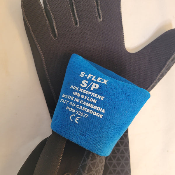 Bare 3mm Protekt Dive Gloves