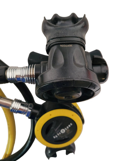 Aqualung Titan 1st and 2nd with ABS Octopus