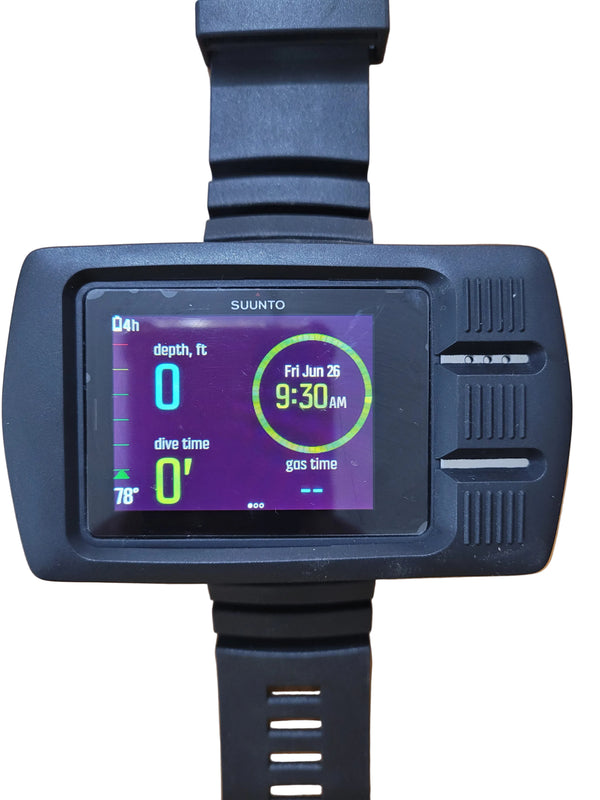 Suunto Eon Steel Dive Computer and Tank Pod