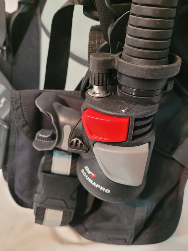 ScubaPro Lighthawk BCD with Air 2