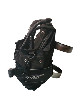 SeaQuest Pro QD BCD with Aluminum Tank Bands Attached