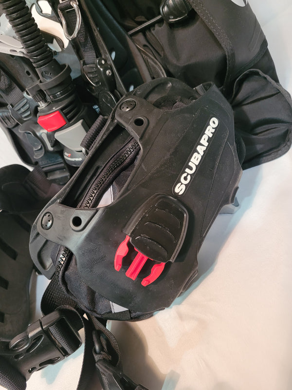 ScubaPro Hydros Pro BCD with Air 2