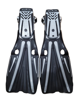Mares Dive Fins With XS Scuba Spring Straps