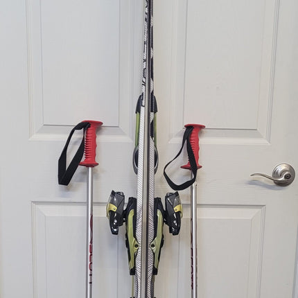 Salomon Ski's Crossmax X9P-L185 w/ S810 Bindings and 50" Poles