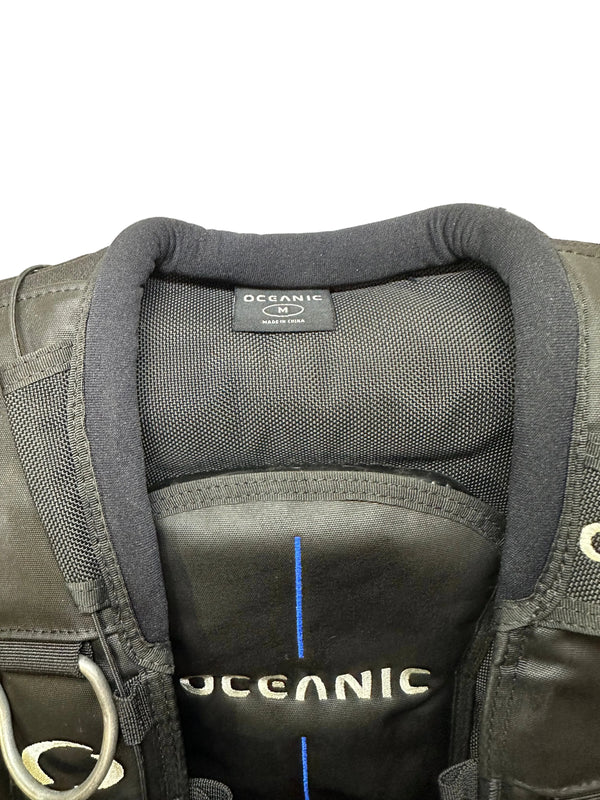 Oceanic Excursion BCD w/ Atomic Aquatics Air Source