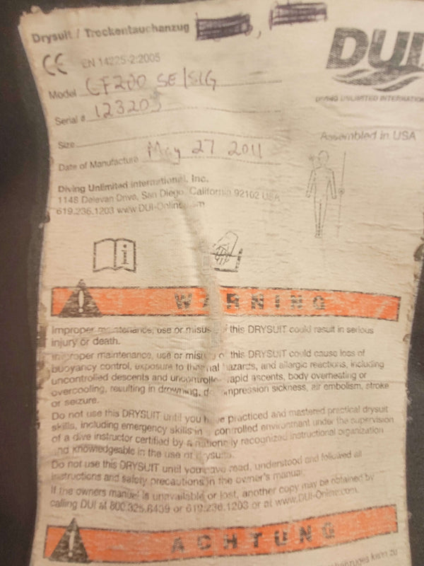 DUI CF200 Signature Drysuit and Bag