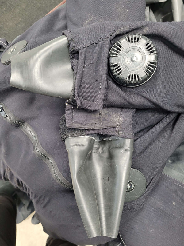 Whites Tactical Dive Fusion Drysuit and Bag "XL"