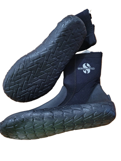 ScubaPro 5mm Dive Boots and Bag