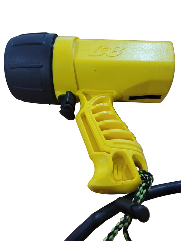 UK Sunlight C8 Dive Light