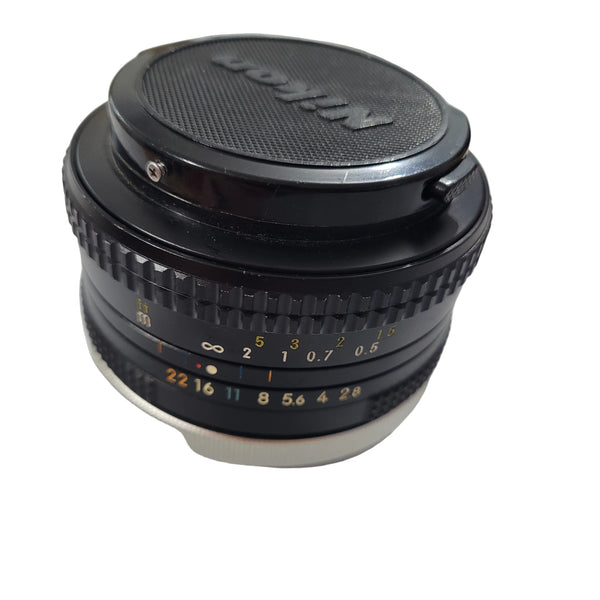 Nikon Nikkor 28mm f2.8 Vintage Lens