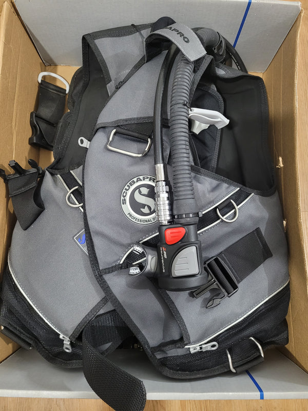 ScubaPro Classic Plus BCD with Air 2