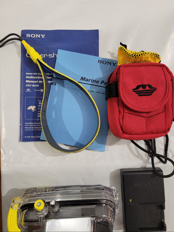 Sony Cybershot 12.1 MP w Marine Pack 40m Undewrater Camera Package