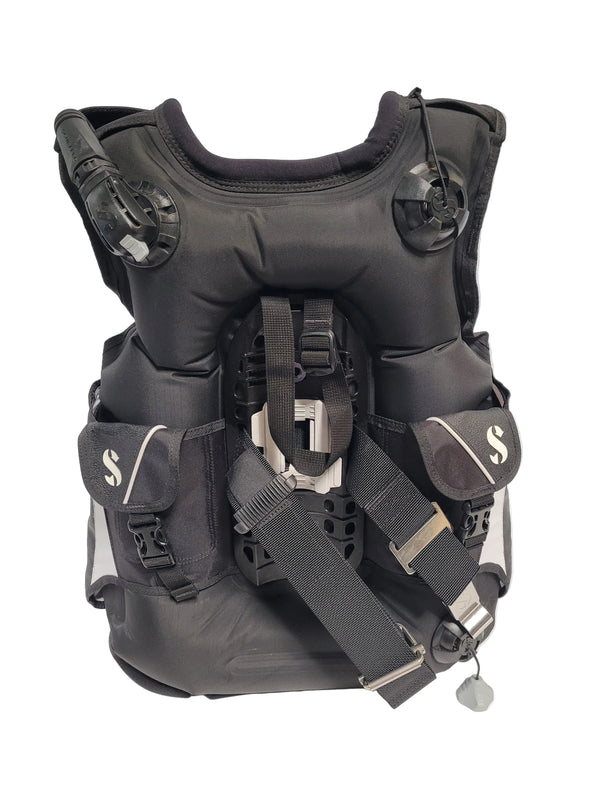 ScubaPro Bella BCD with Air 2