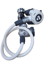 Apeks XL4 DIN Regulator White w Poseidon Yoke Converter