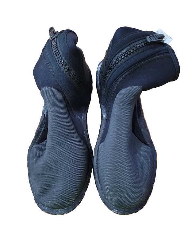 ScubaPro 5mm Dive Boots and Bag