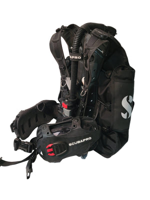 ScubaPro Hydros Pro BCD with Air 2